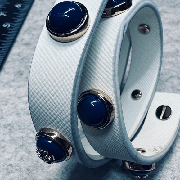 Tory Burch - Leather Double Wrap Blue Cabochon Logo Studded Bracelet - Picture 6 of 8